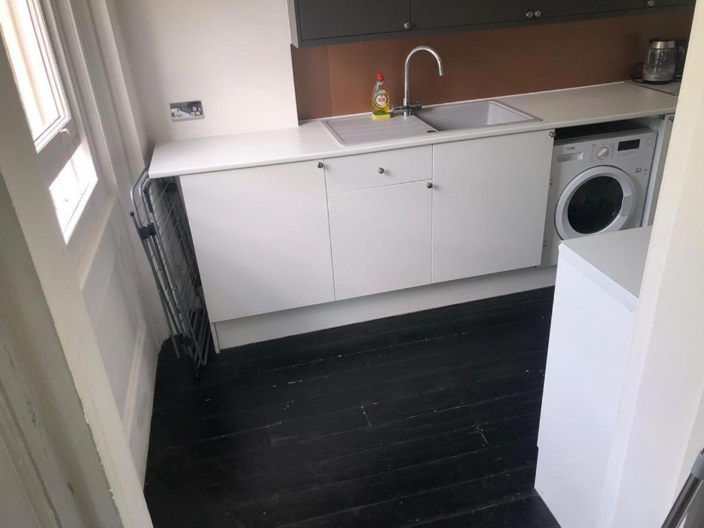 ברייטון 10 Large Elegant Studio - Prime Location - Comfortable - Private מראה חיצוני תמונה